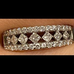 14k White Gold Diamond Ring- ACCEPTING OFFERS!Open to trades!